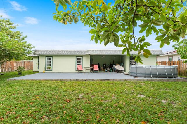 7815 NW 68th Terrace, Tamarac, FL 33321