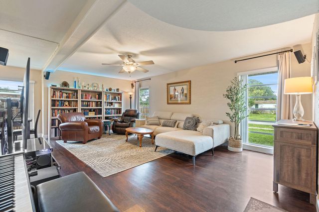 7815 NW 68th Terrace, Tamarac, FL 33321