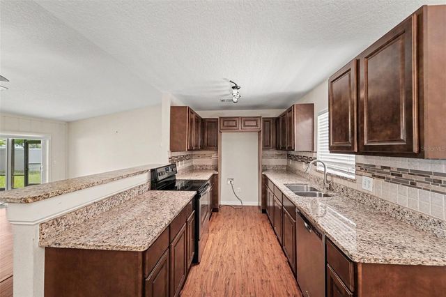 930 OAK FOREST DRIVE, Winter Springs, FL 32708