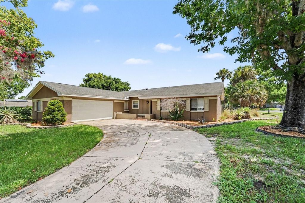 930 OAK FOREST DRIVE, Winter Springs, FL 32708