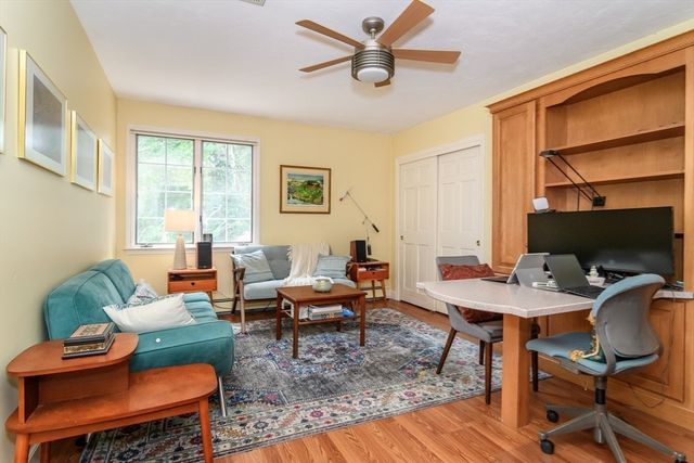 40 Grand Hill Dr, Dover, MA 02030