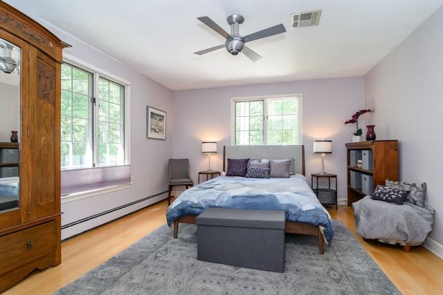 40 Grand Hill Dr, Dover, MA 02030