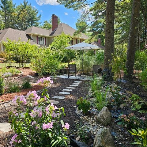 40 Grand Hill Dr, Dover, MA 02030