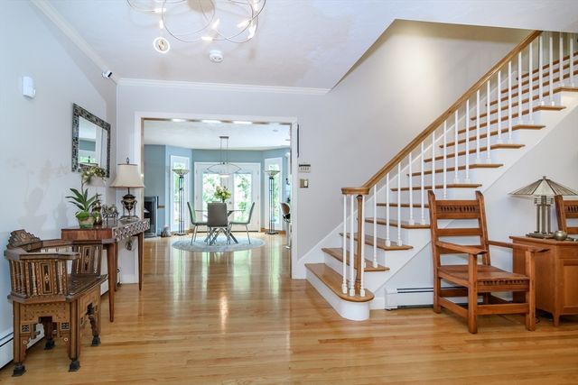 40 Grand Hill Dr, Dover, MA 02030