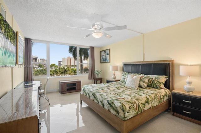 3505 S Ocean Drive 201, Hollywood, FL 33019