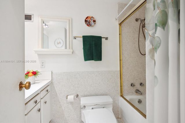 3505 S Ocean Drive 201, Hollywood, FL 33019