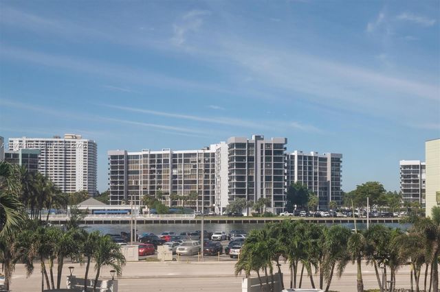 3505 S Ocean Drive 201, Hollywood, FL 33019