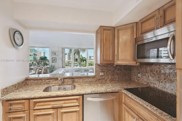 3505 S Ocean Drive 201, Hollywood, FL 33019