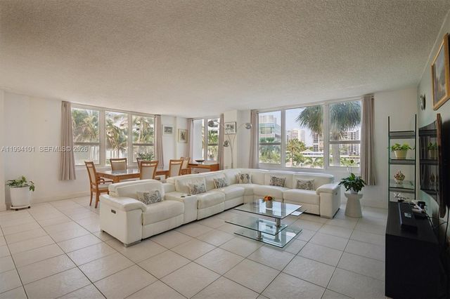 3505 S Ocean Drive 201, Hollywood, FL 33019