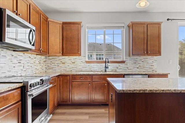 1711 Cloverview STREET, West Bend, WI 53095