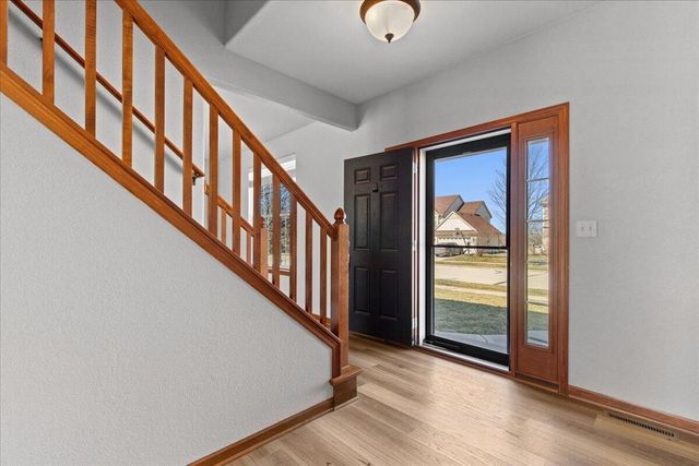 1711 Cloverview STREET, West Bend, WI 53095