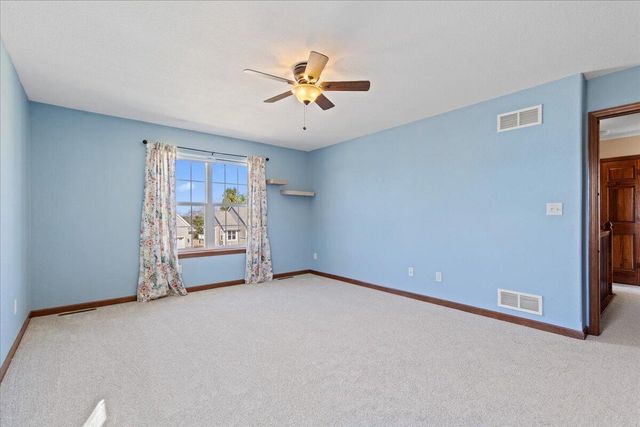 1711 Cloverview STREET, West Bend, WI 53095