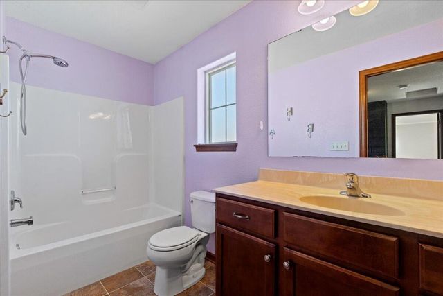 1711 Cloverview STREET, West Bend, WI 53095