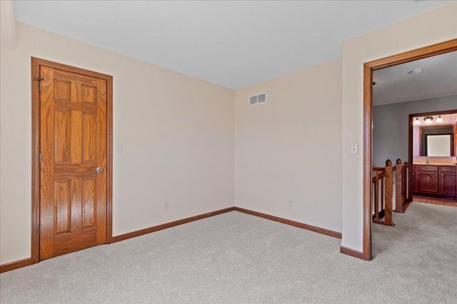 1711 Cloverview STREET, West Bend, WI 53095