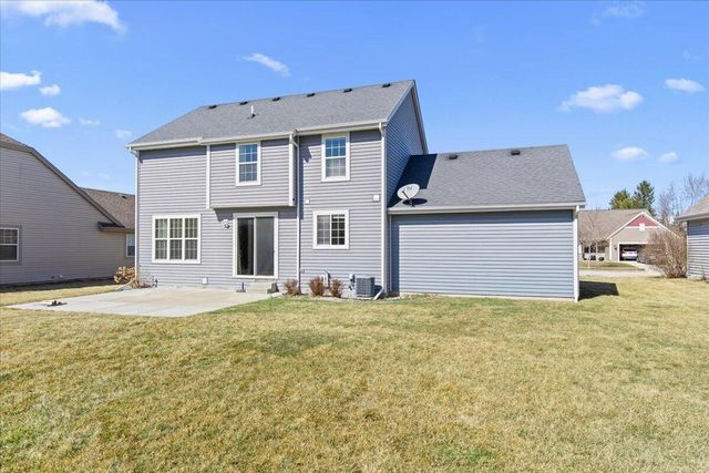 1711 Cloverview STREET, West Bend, WI 53095