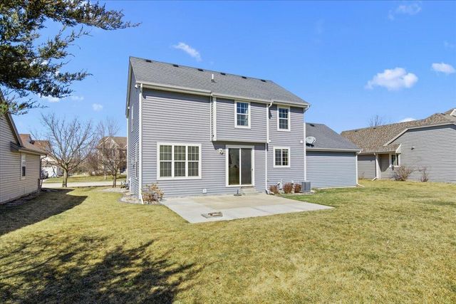 1711 Cloverview STREET, West Bend, WI 53095