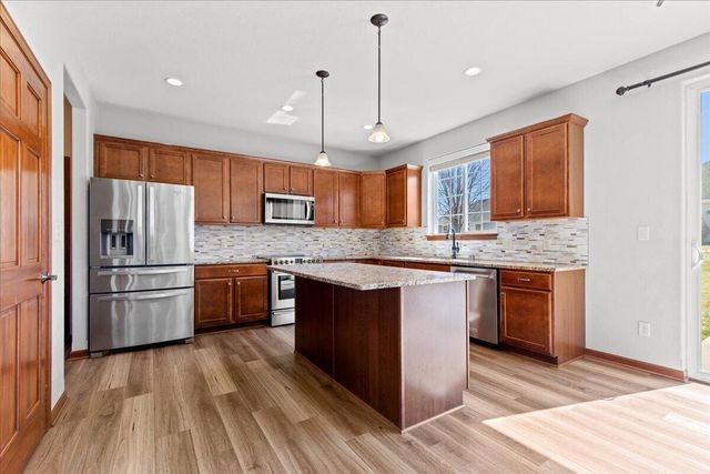 1711 Cloverview STREET, West Bend, WI 53095