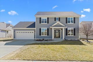 1711 Cloverview STREET, West Bend, WI 53095
