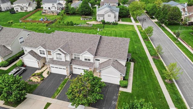 1765 Fieldstone Drive S, Shorewood, IL 60404