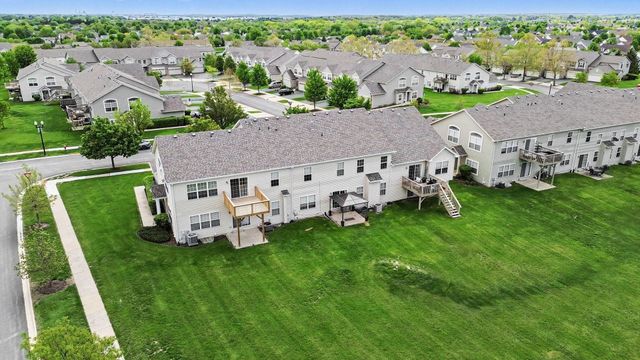 1765 Fieldstone Drive S, Shorewood, IL 60404