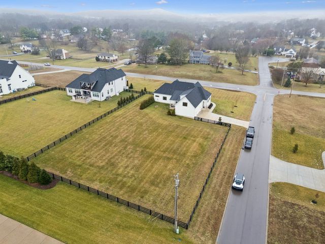 3000 Ora Ln, Spring Hill, TN 37174