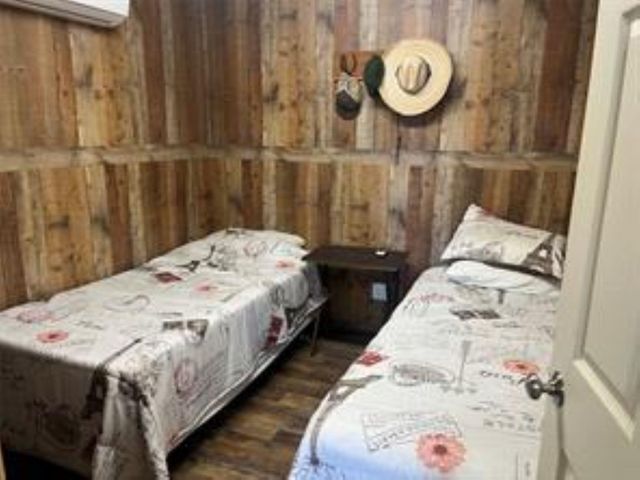 000 Mcelroy Road, New Ulm, TX 78950