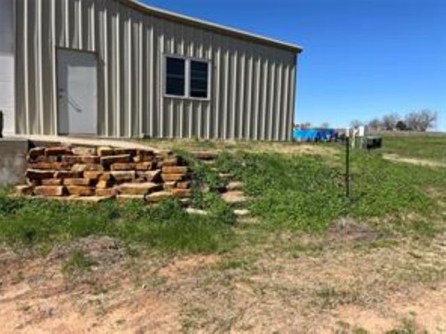 000 Mcelroy Road, New Ulm, TX 78950