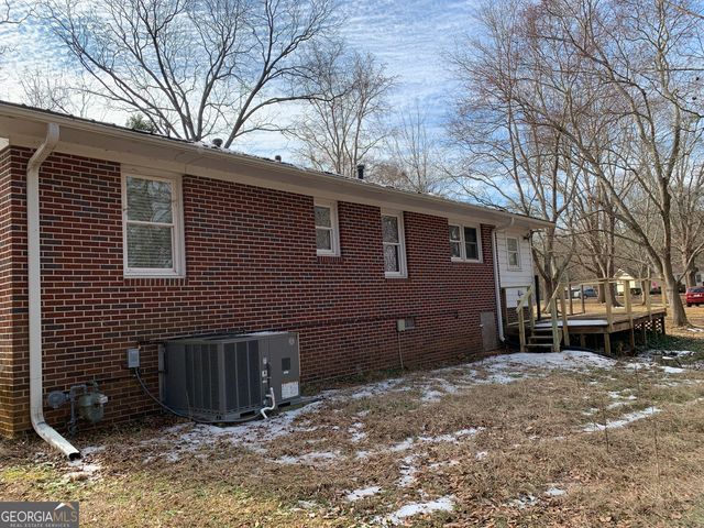 145 Glendale Drive, Hartwell, GA 30643