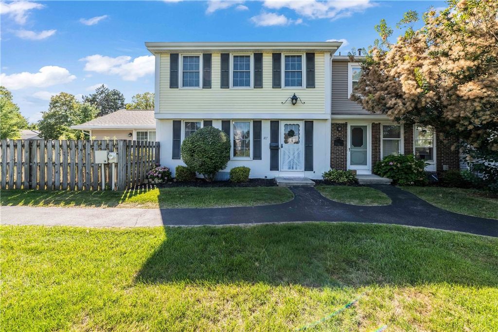 187 South Estate Drive, Webster, NY 14580