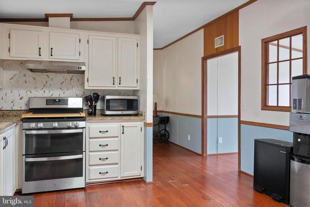 460 SARAH ANNE DRIVE, Lothian, MD 20711