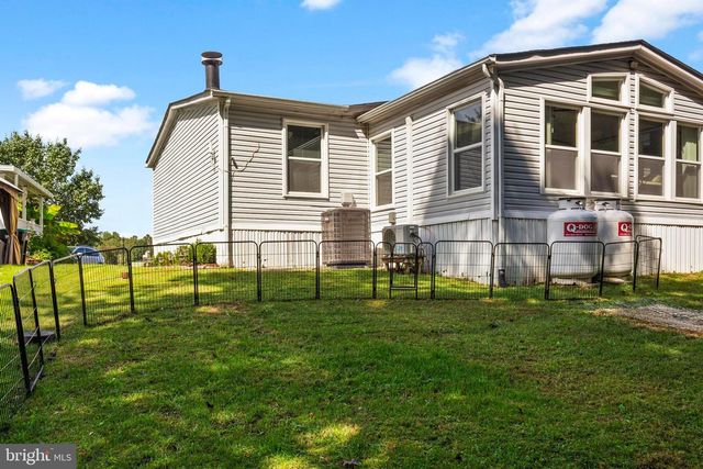 460 SARAH ANNE DRIVE, Lothian, MD 20711