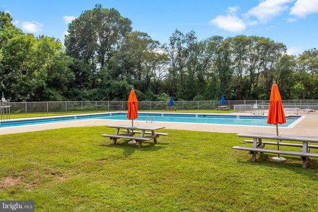 460 SARAH ANNE DRIVE, Lothian, MD 20711
