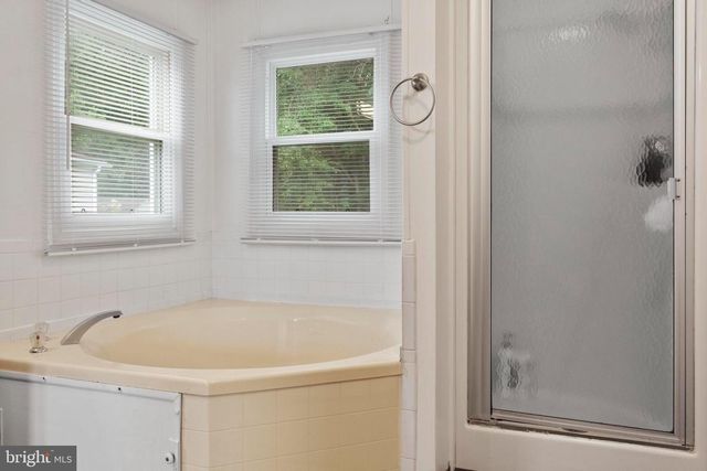 460 SARAH ANNE DRIVE, Lothian, MD 20711