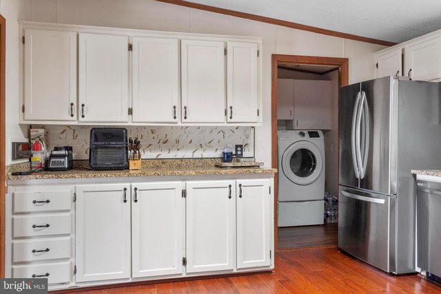 460 SARAH ANNE DRIVE, Lothian, MD 20711