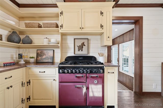 3106 S Gary Avenue, Tulsa, OK 74105