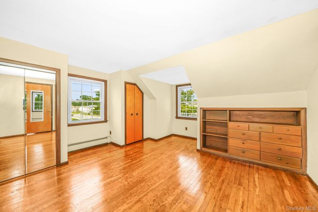 204 Center Street, Williston Park, NY 11596