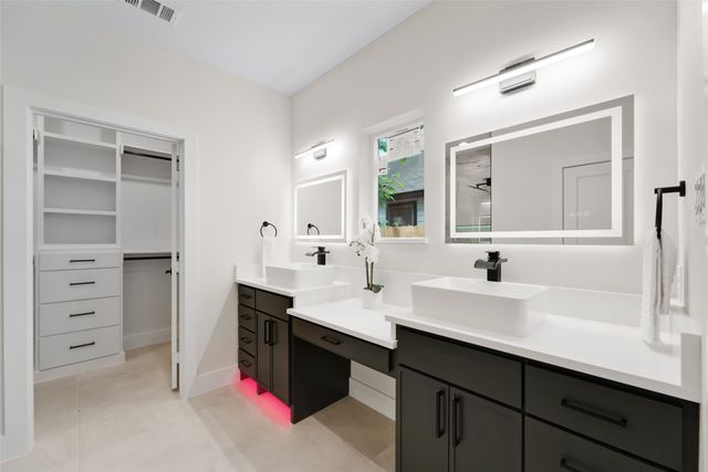 2312 Stoneman Street, Dallas, TX 75215