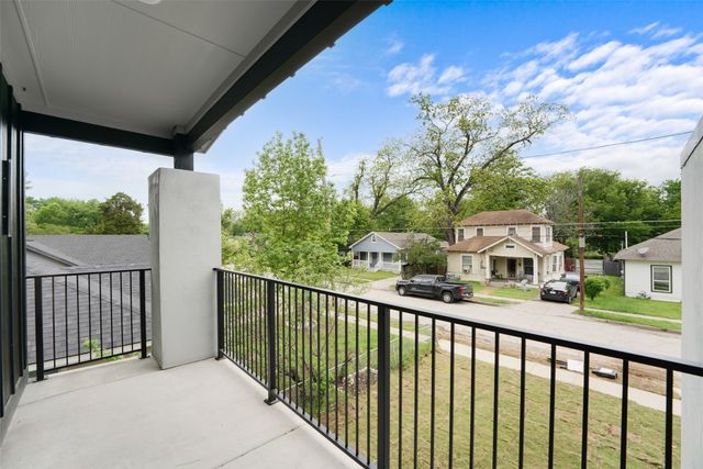 2312 Stoneman Street, Dallas, TX 75215