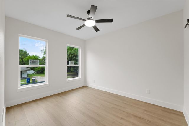 2312 Stoneman Street, Dallas, TX 75215