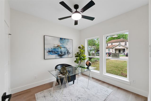 2312 Stoneman Street, Dallas, TX 75215