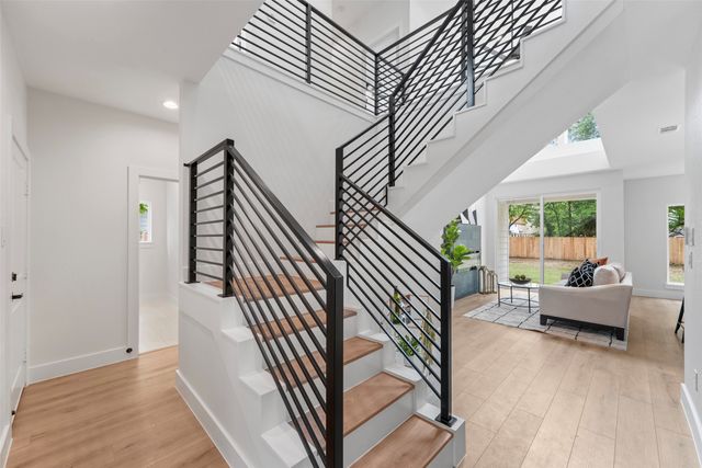 2312 Stoneman Street, Dallas, TX 75215