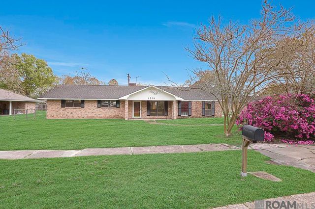1526 June Dr, Denham Springs, LA 70726