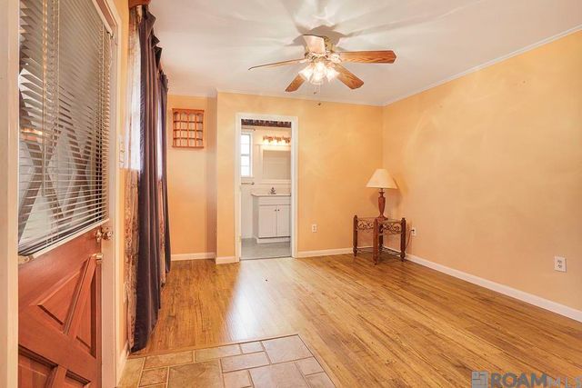 1526 June Dr, Denham Springs, LA 70726