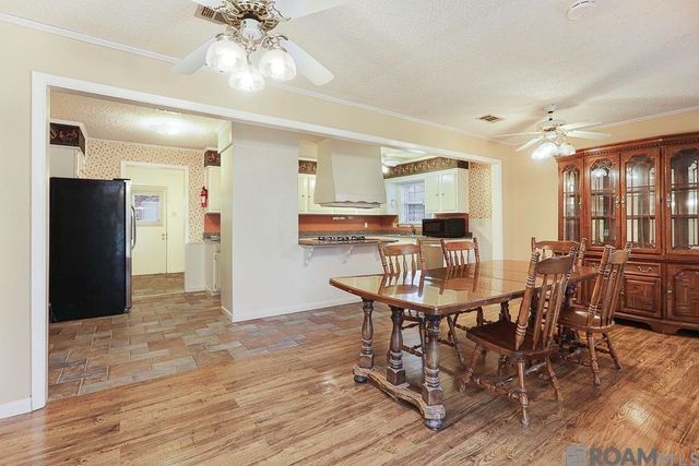 1526 June Dr, Denham Springs, LA 70726