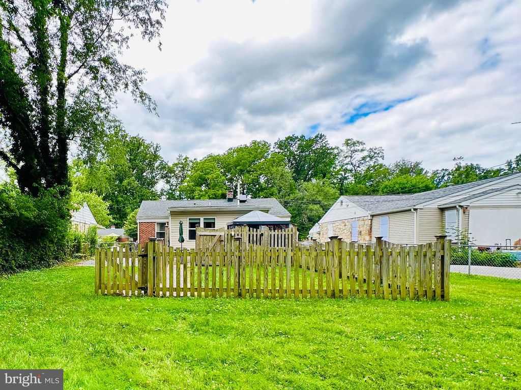 Image 31 of property listing at 607 GLENROCK RD, Pikesville, MD 21208