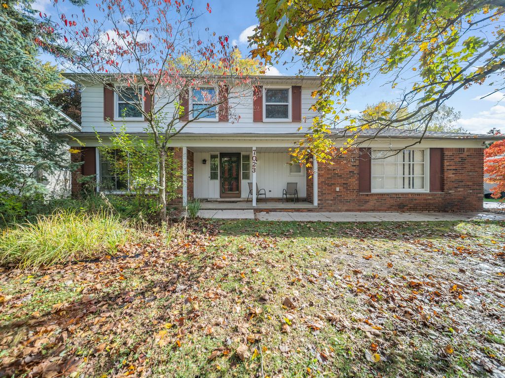 7023 Wild Ridge Lane, West Bloomfield Twp, MI 48322