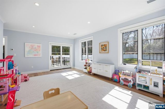 116 Cedar Lane, Closter, NJ 07624