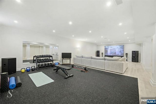 116 Cedar Lane, Closter, NJ 07624