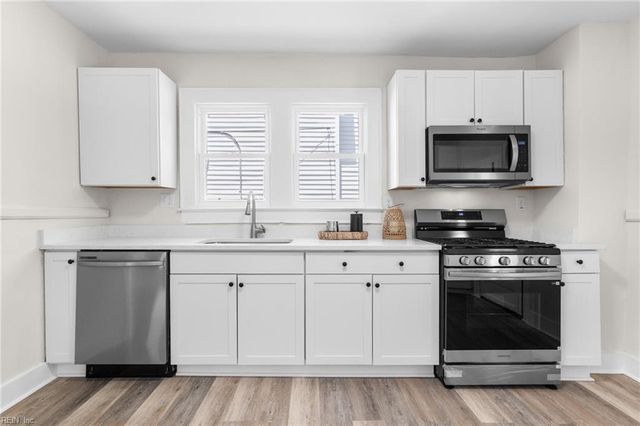146 Pine ST, Suffolk, VA 23434