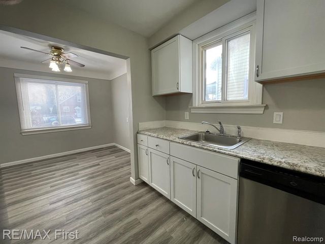 23113 Hayes Avenue, Eastpointe, MI 48021